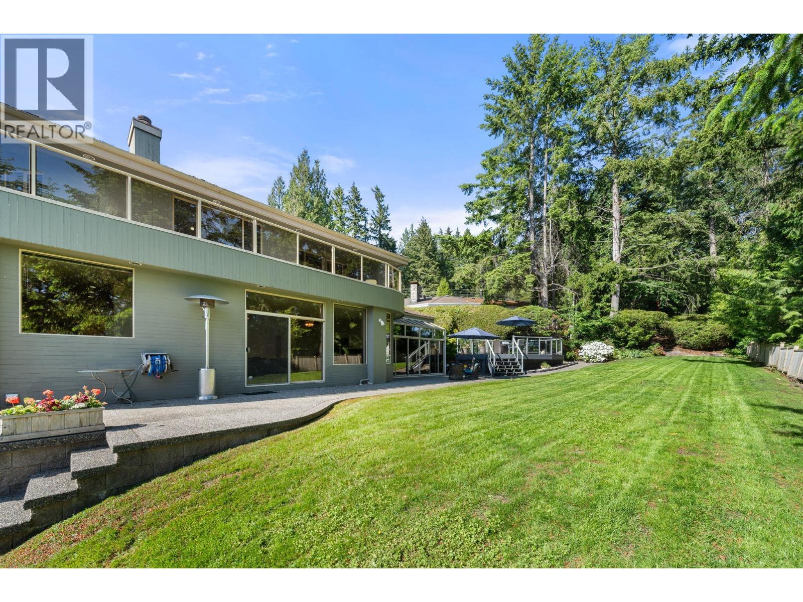 4406 WOODPARK ROAD, West Vancouver