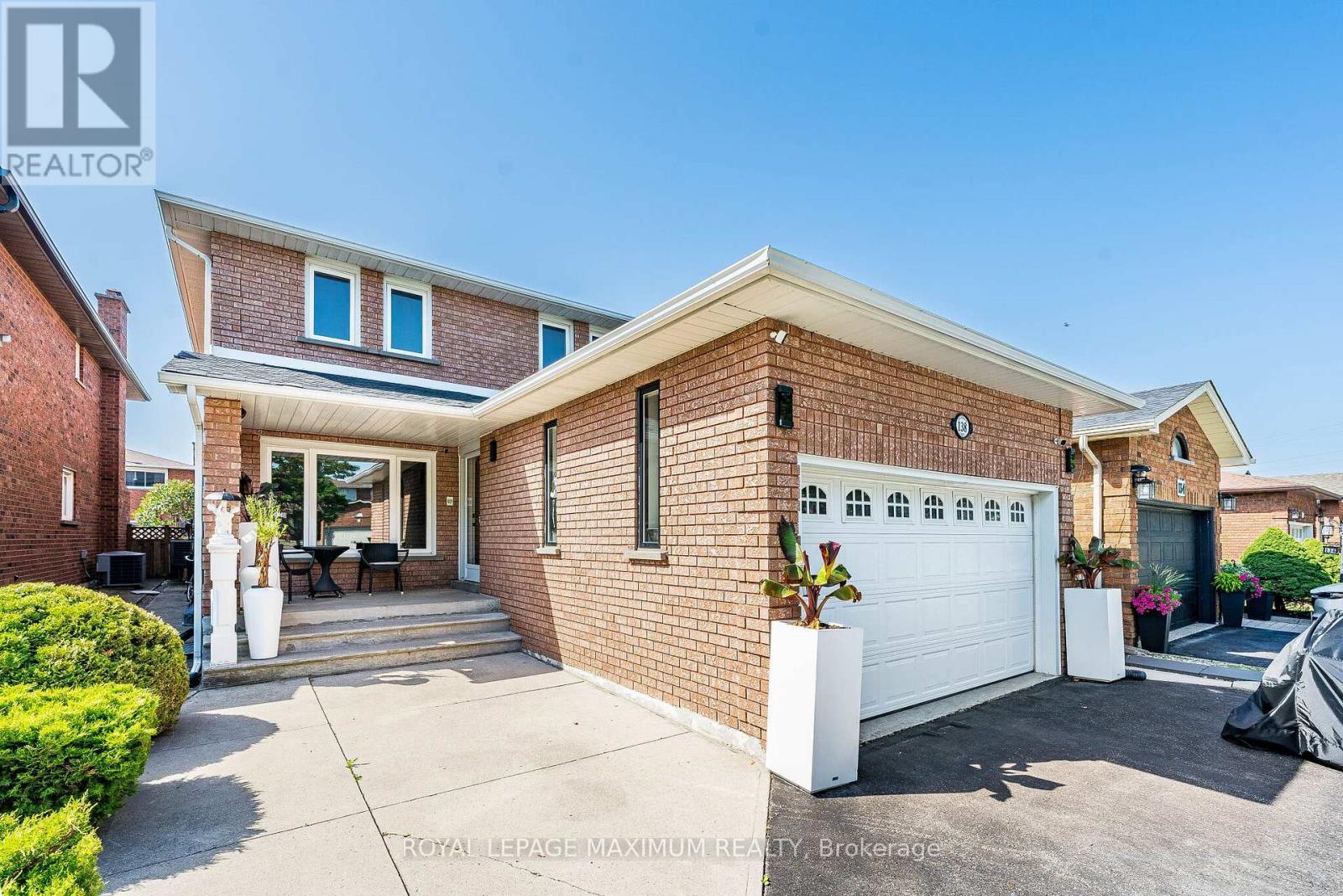 138 JACKMAN CRESCENT - 2