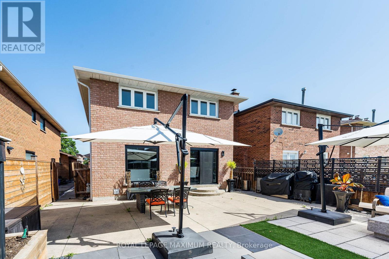 138 JACKMAN CRESCENT - 50