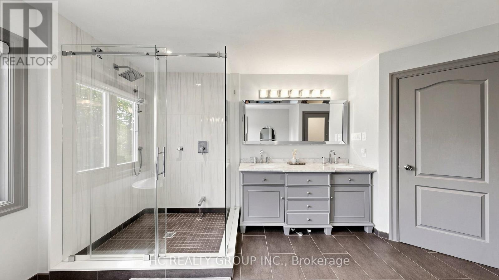 61 SHERRICK DRIVE - 26