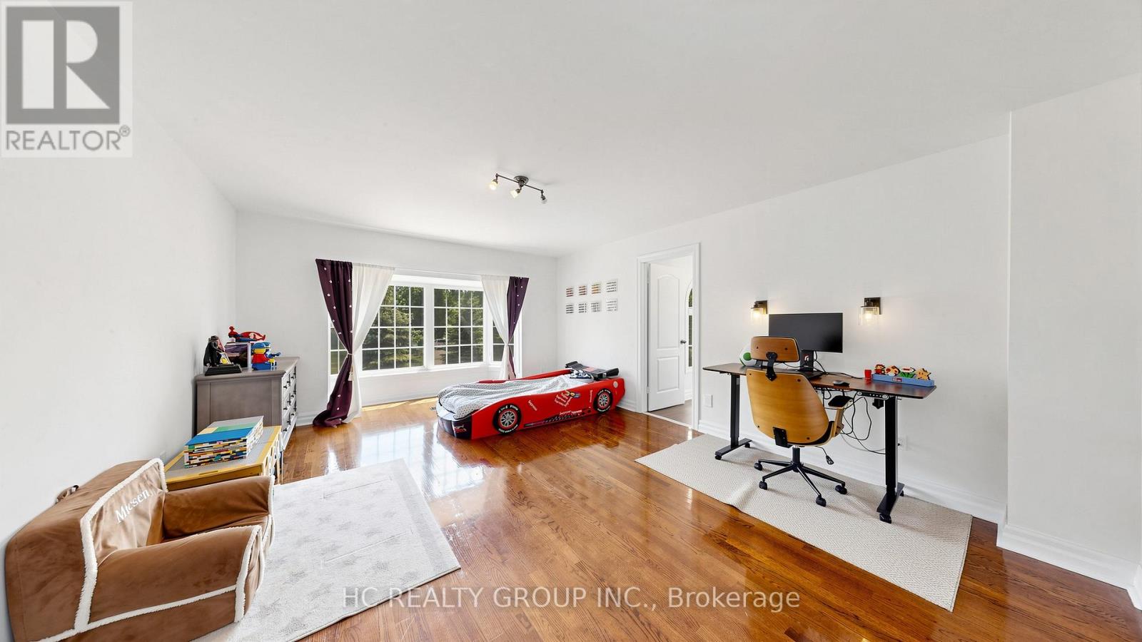 61 SHERRICK DRIVE - 27