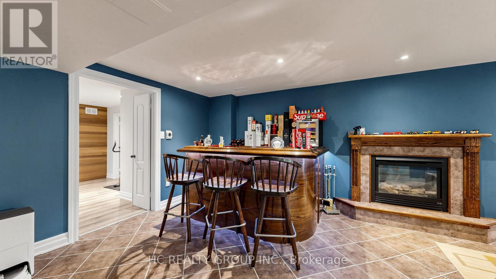 61 SHERRICK DRIVE - 32