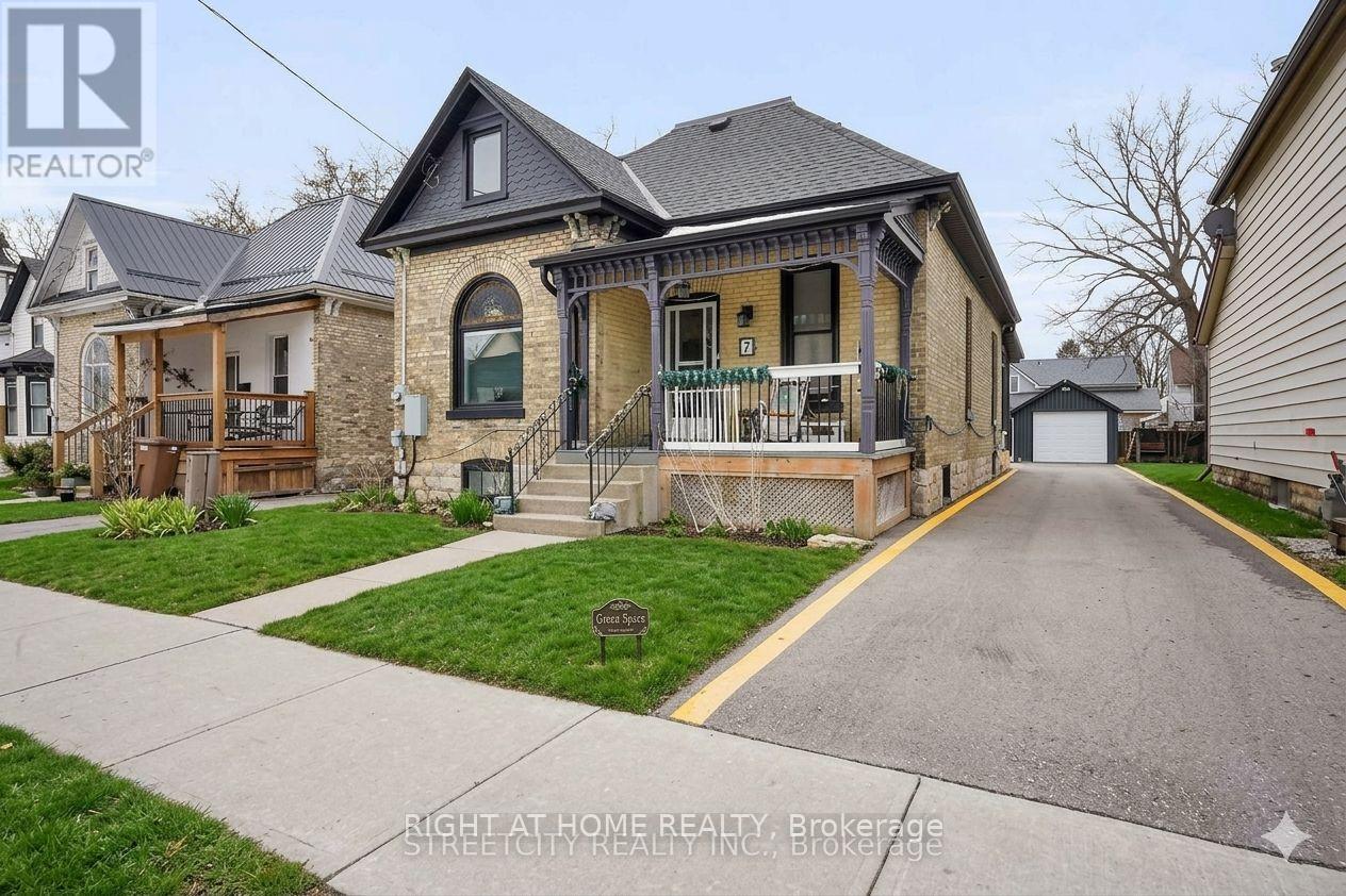 7 MYRTLE STREET - 1