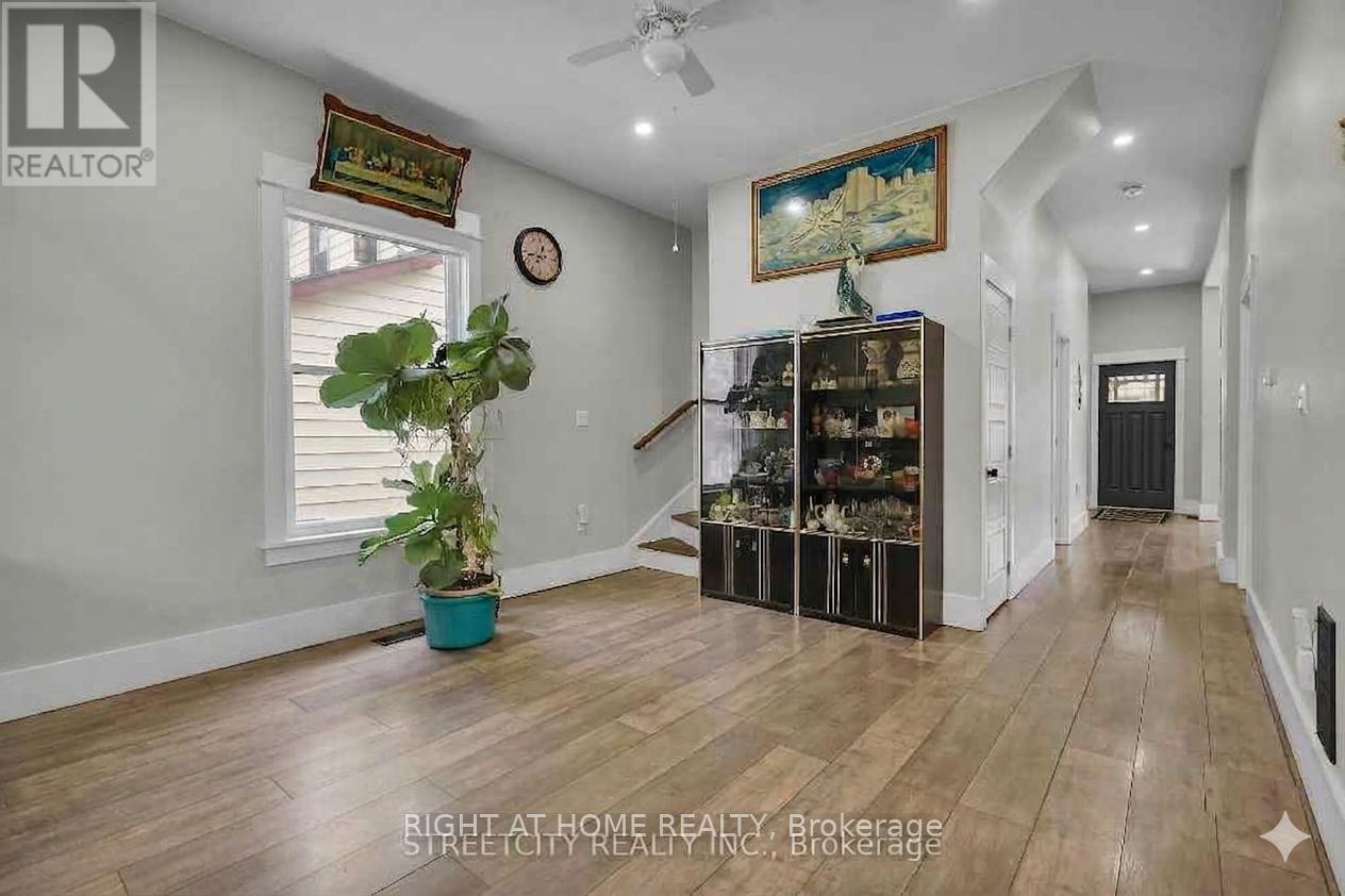 7 MYRTLE STREET - 10
