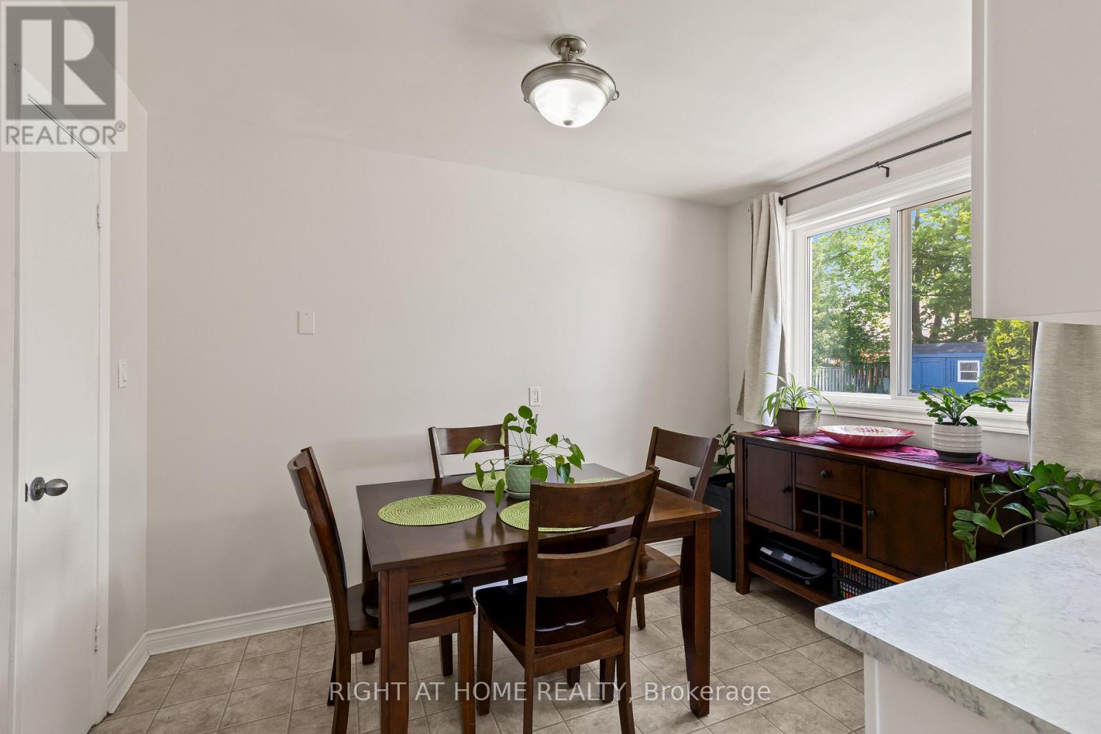 22 VINCENT CRESCENT - 10