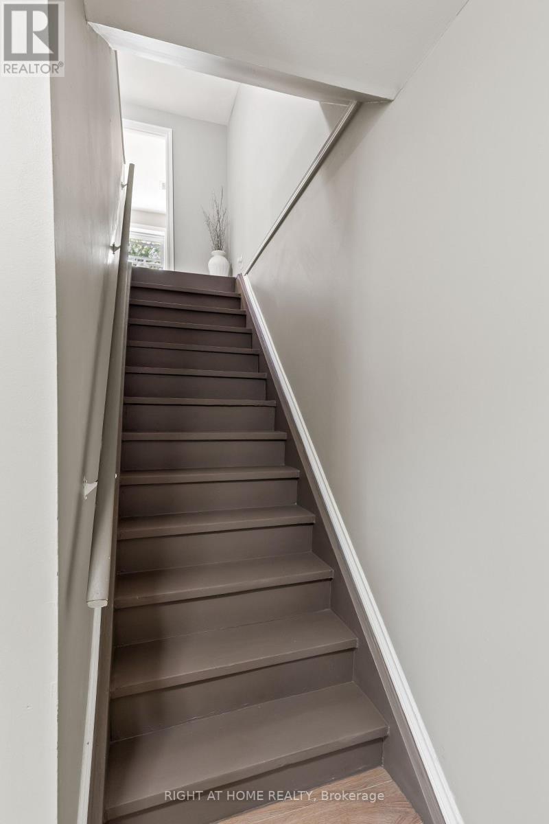 22 VINCENT CRESCENT - 14