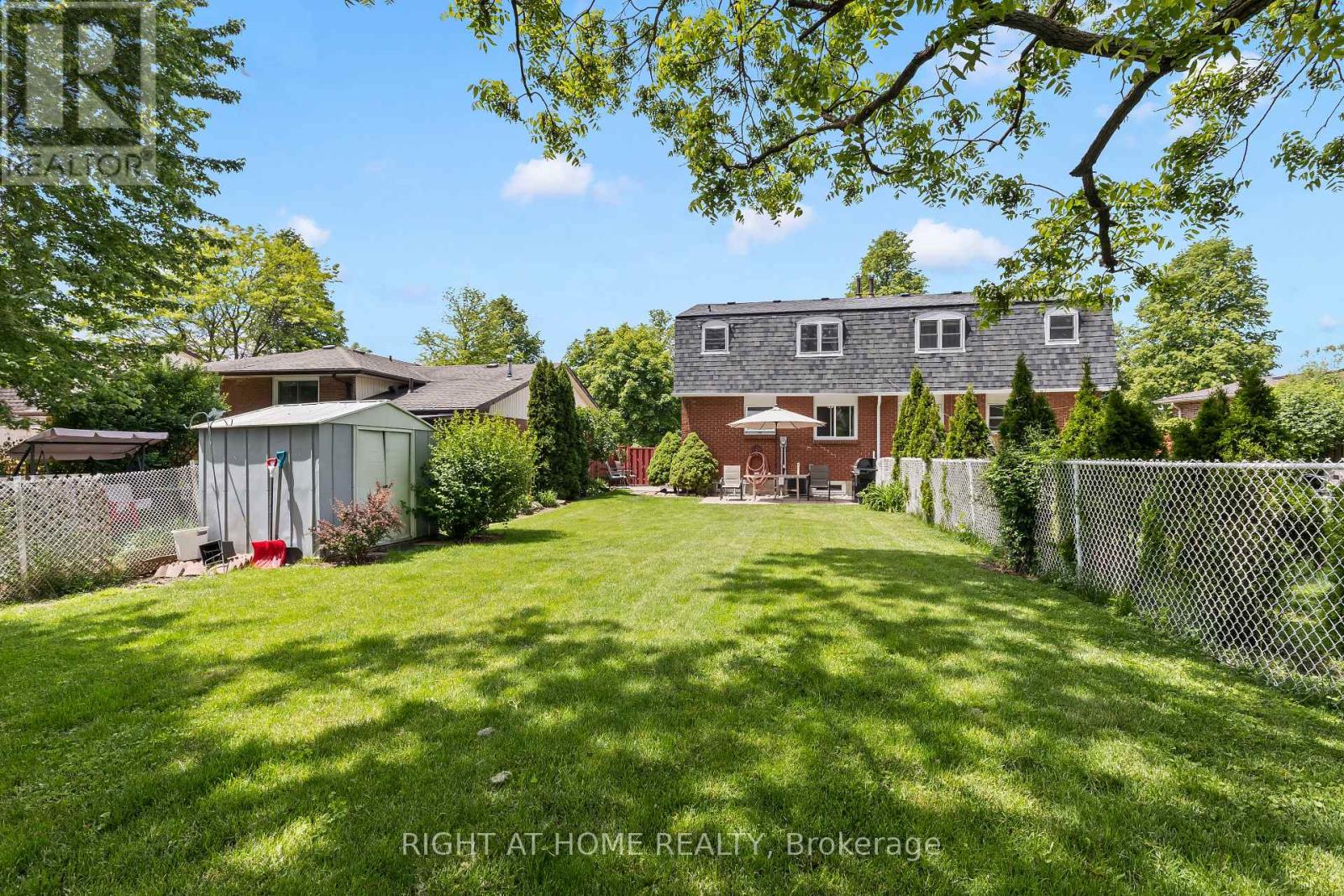 22 VINCENT CRESCENT - 34