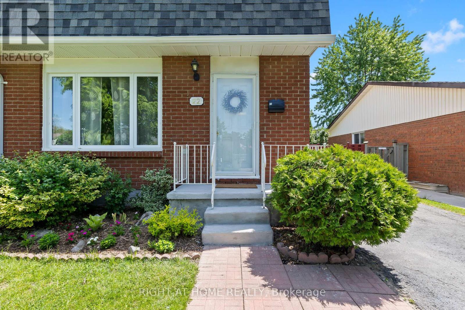 22 VINCENT CRESCENT - 3
