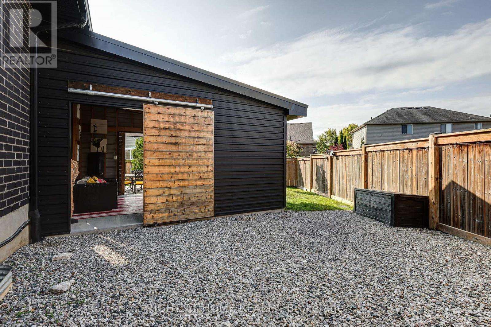 28 MARTINGALE TERRACE - Image 10