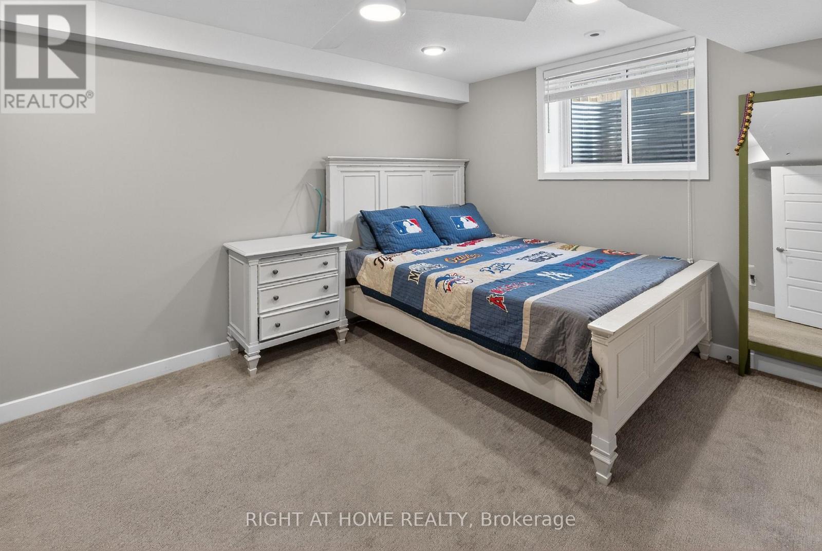 28 MARTINGALE TERRACE - 50