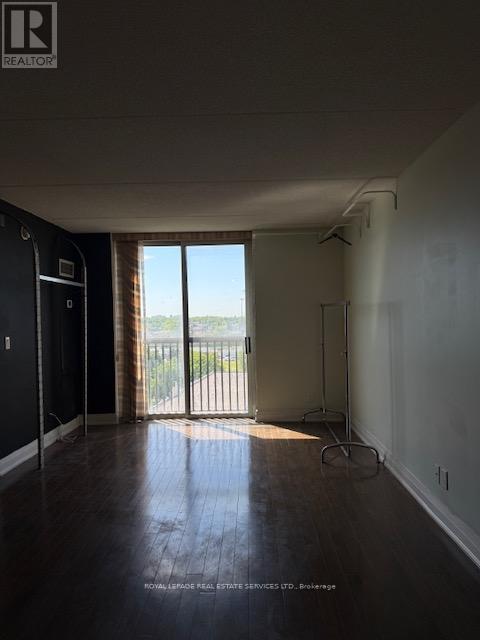 #709 2737 KEELE STREET - 12