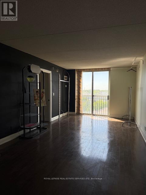 #709 2737 KEELE STREET - 14