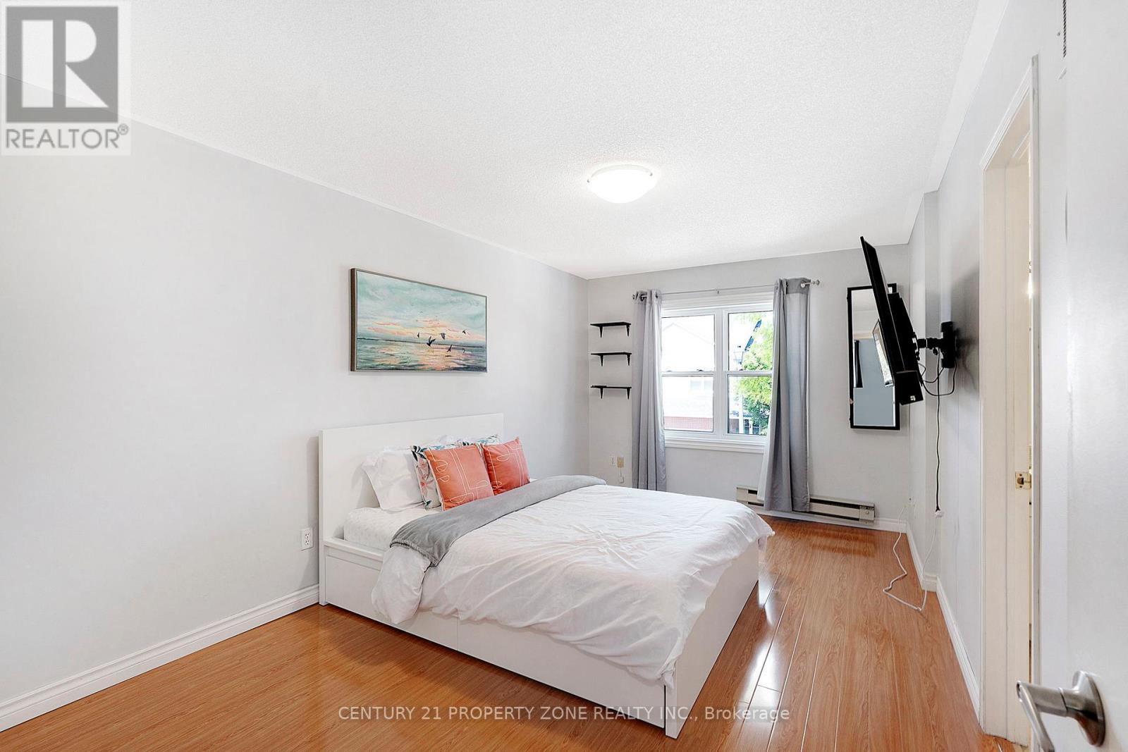 #40 5659 GLEN ERIN DRIVE - 14