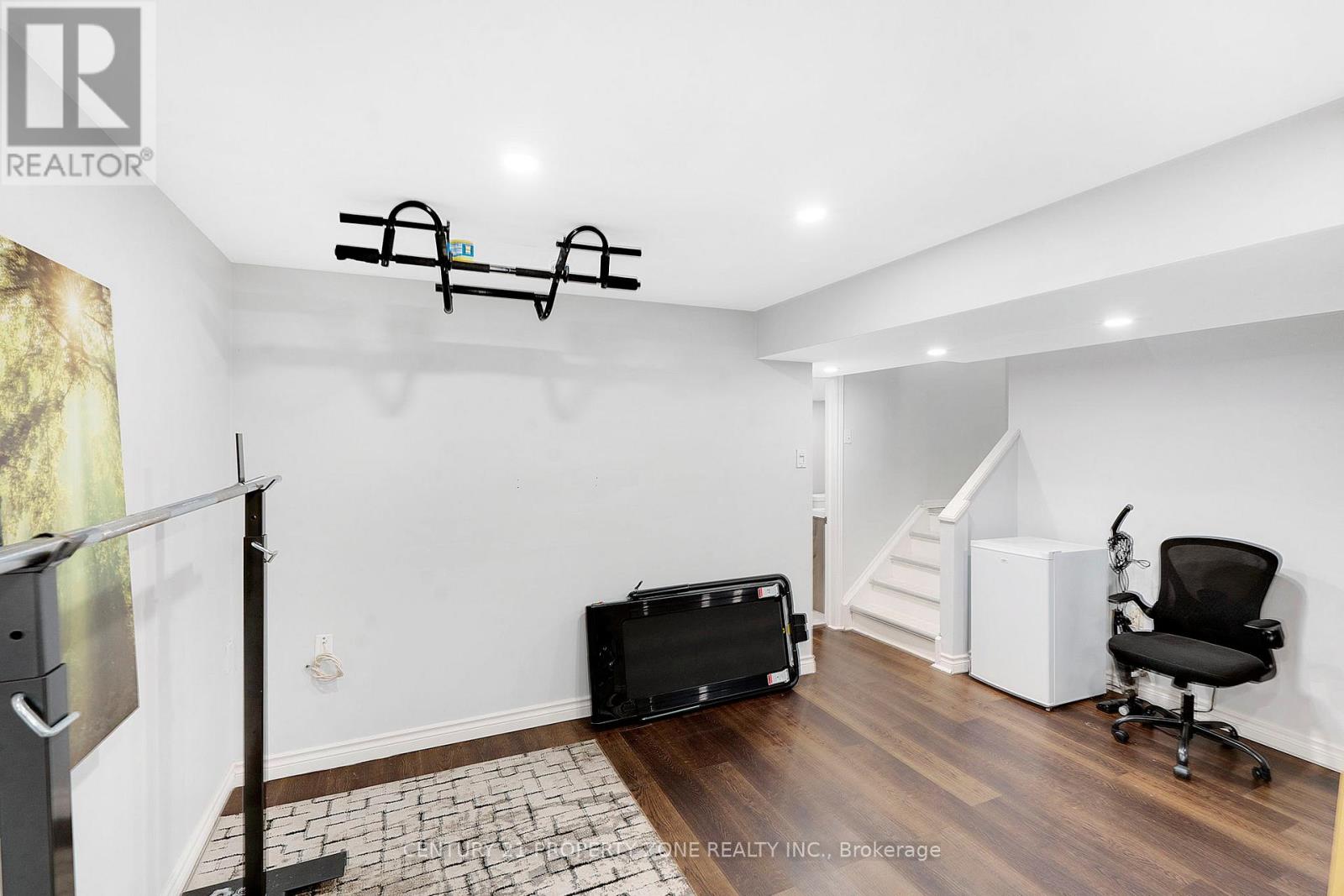 #40 5659 GLEN ERIN DRIVE - 20