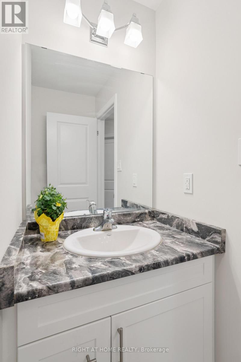 307 KENNINGTON WAY - 33