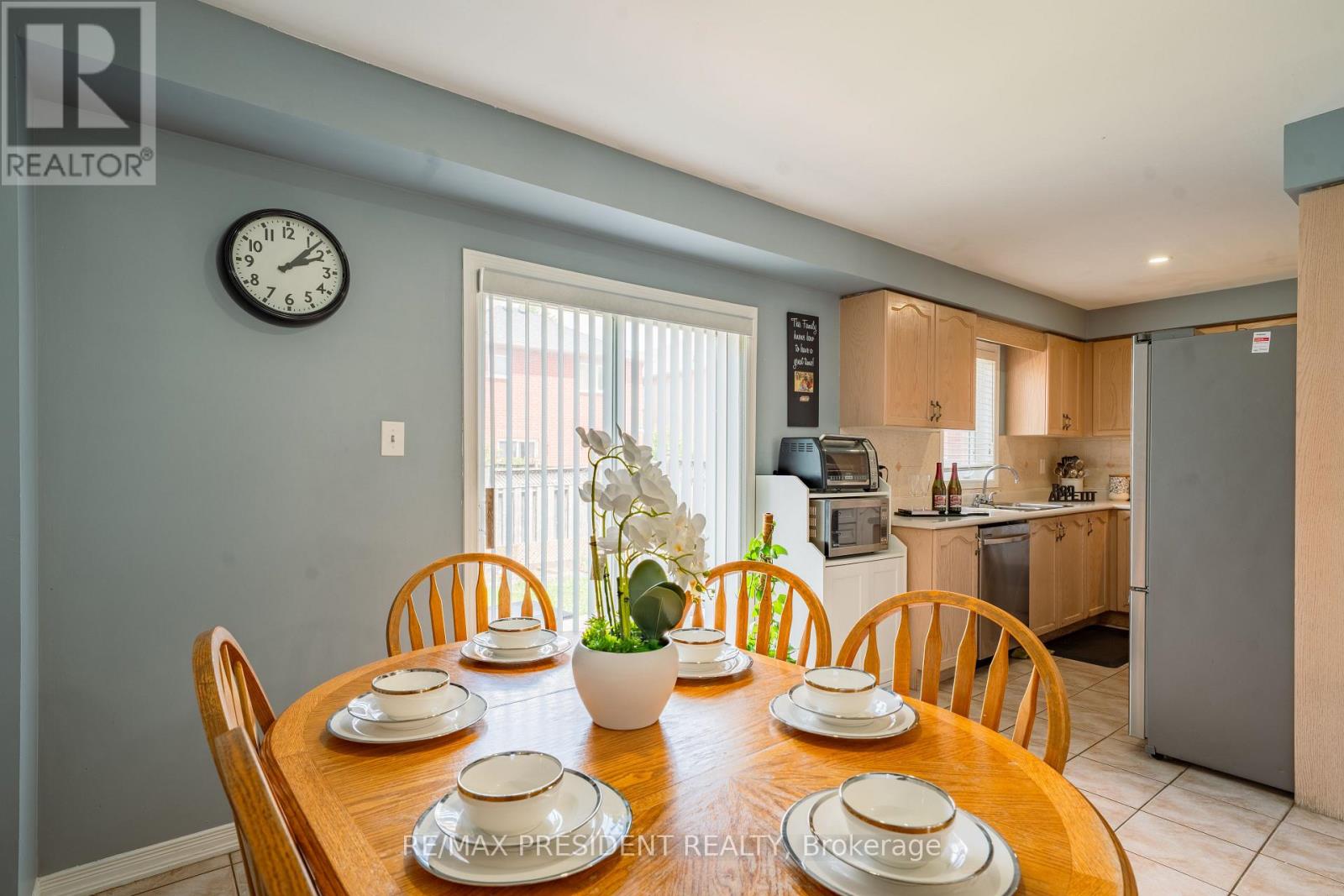 4 REDFINCH WAY - 14