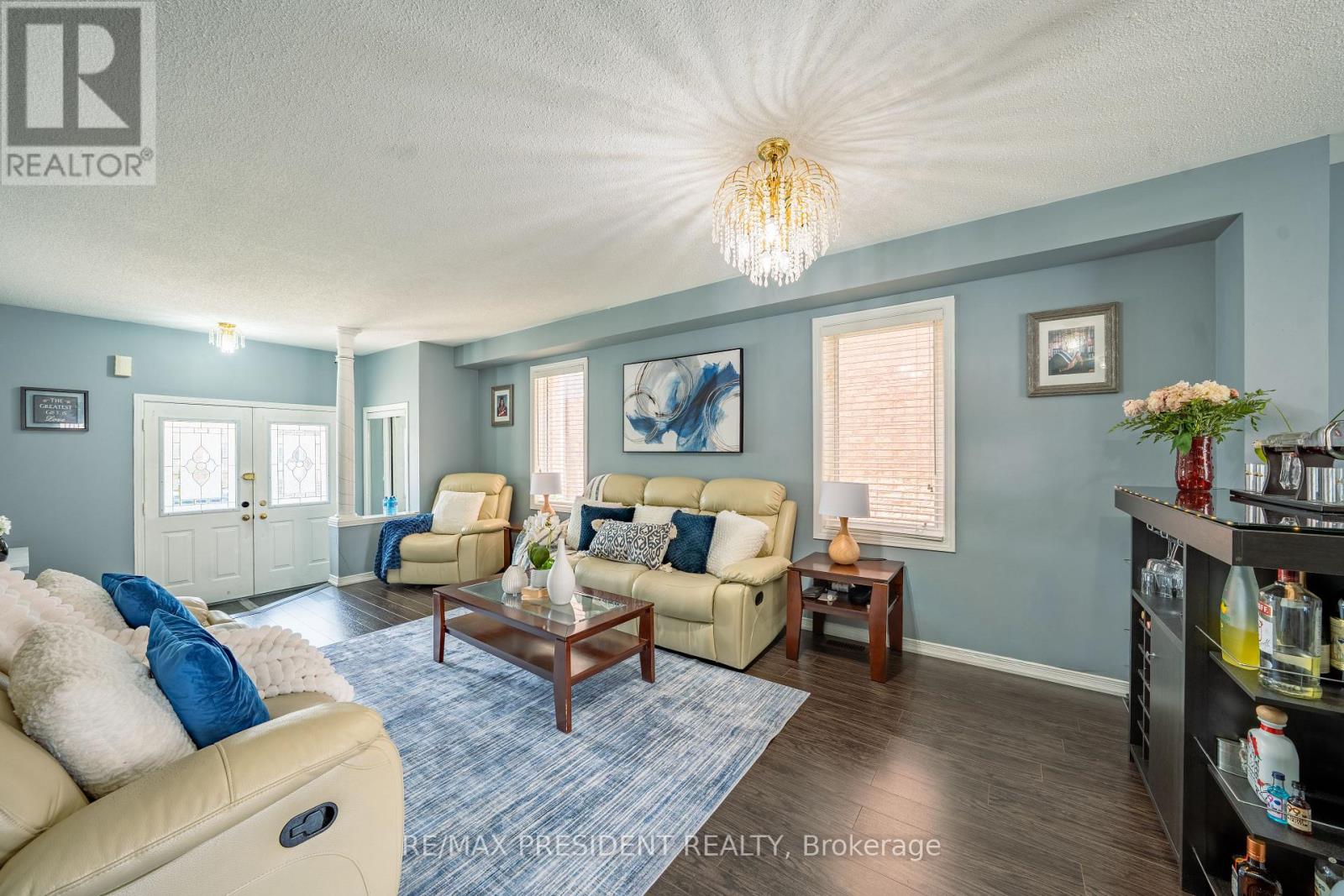 4 REDFINCH WAY - 7