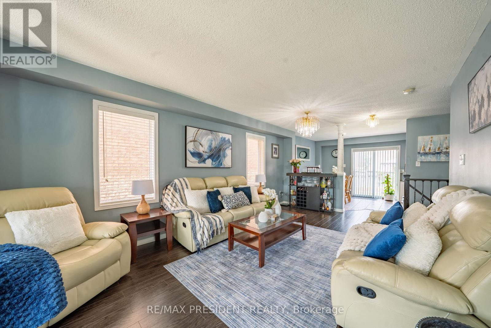 4 REDFINCH WAY - 8