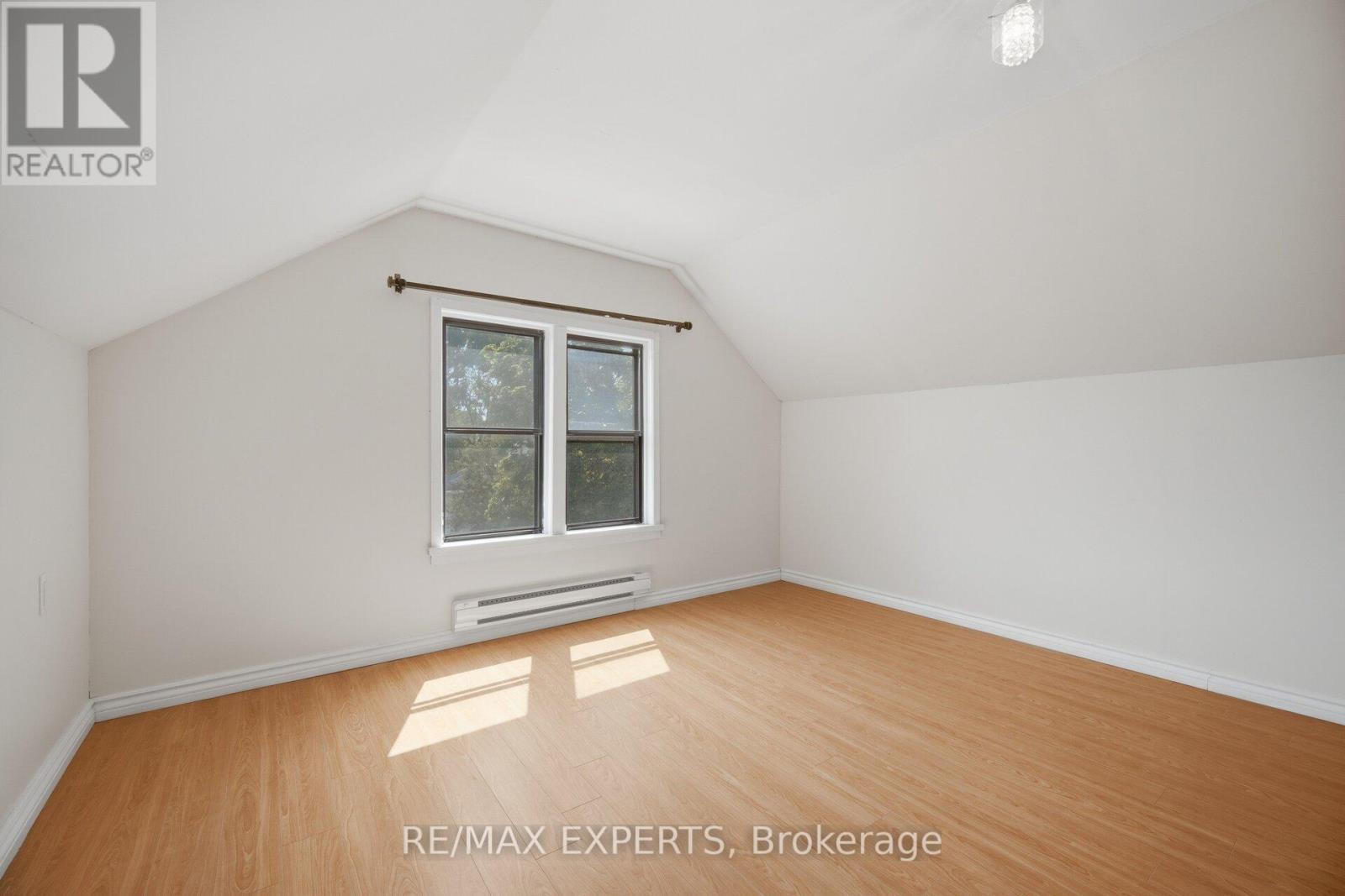 3 MAPLE AVENUE - 20