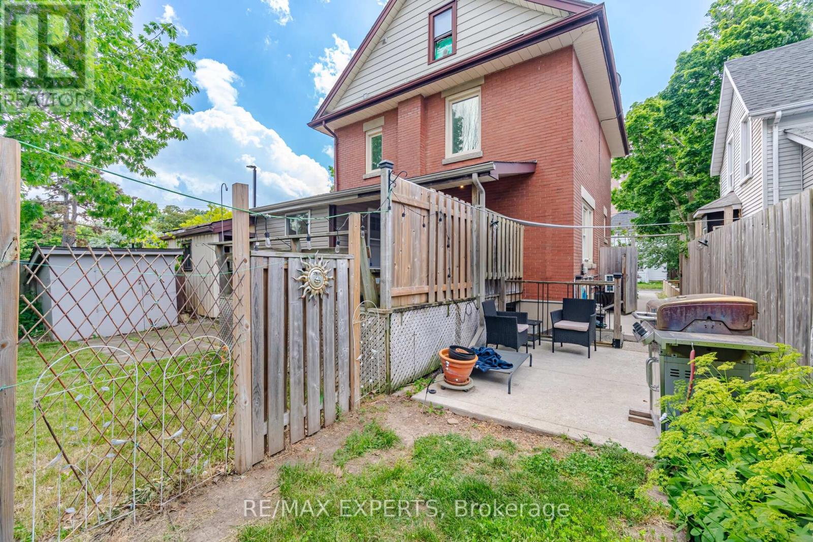 3 MAPLE AVENUE - 34