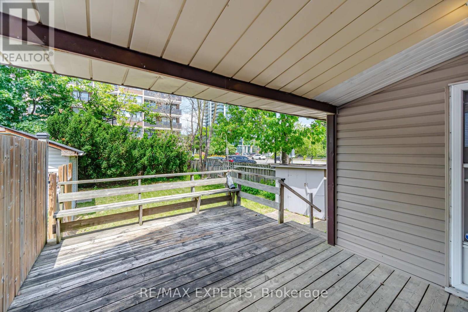 3 MAPLE AVENUE - 37