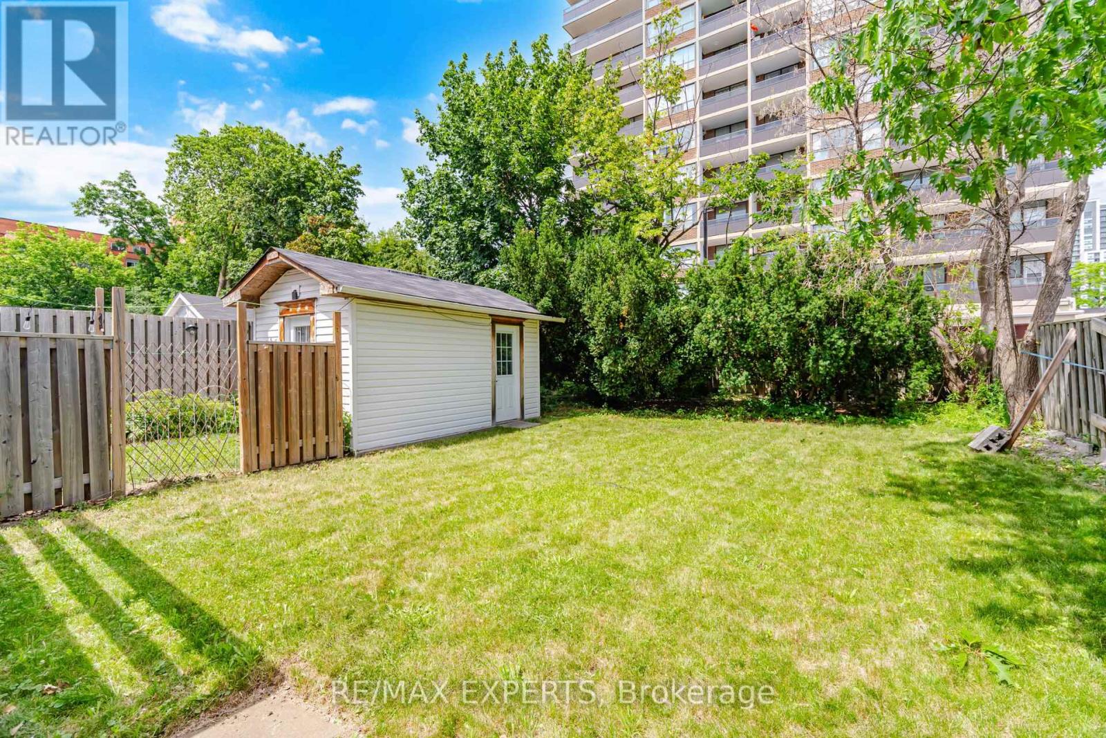 3 MAPLE AVENUE - 39