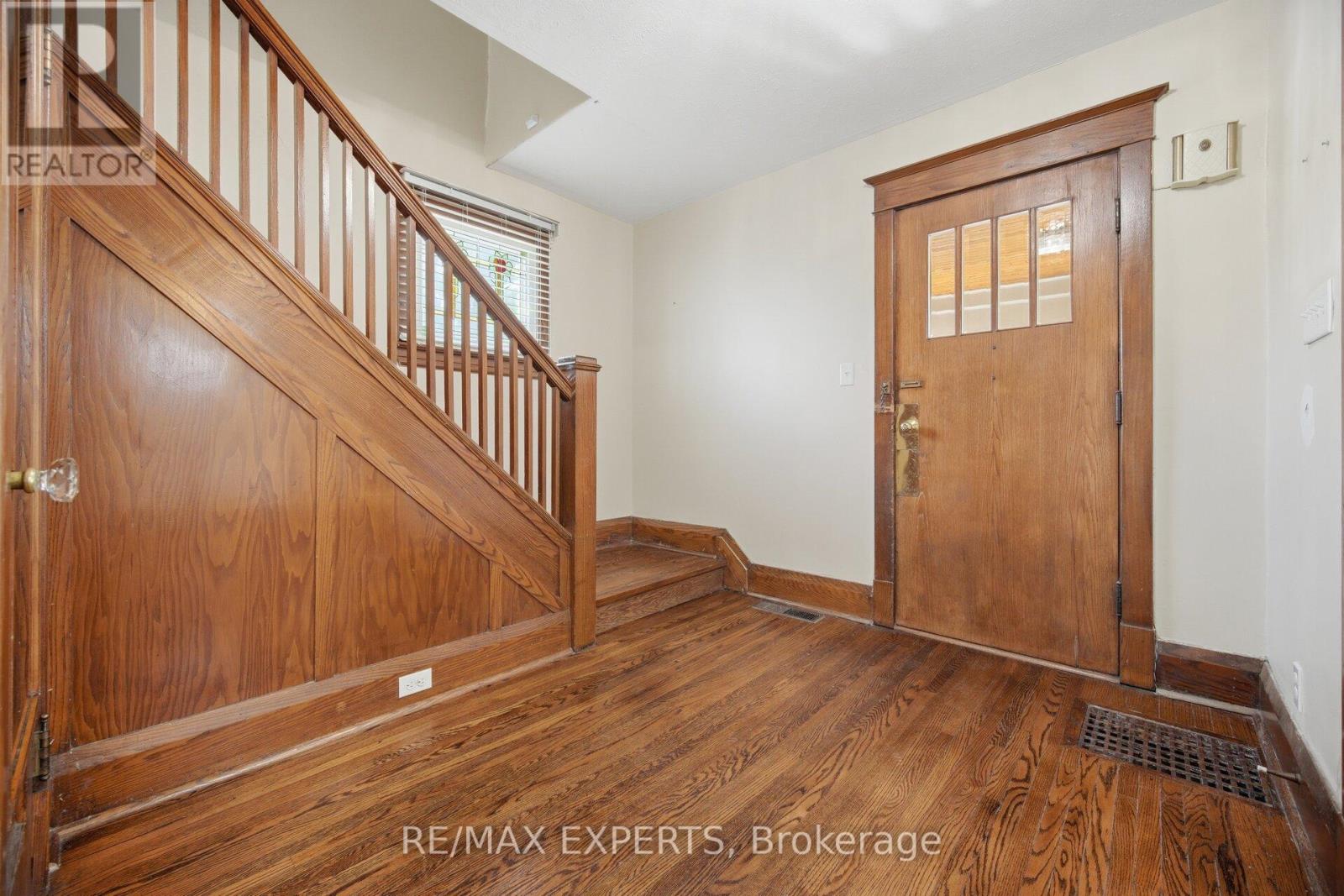 3 MAPLE AVENUE - 4
