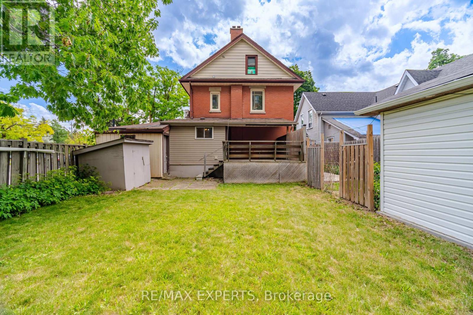 3 MAPLE AVENUE - 42