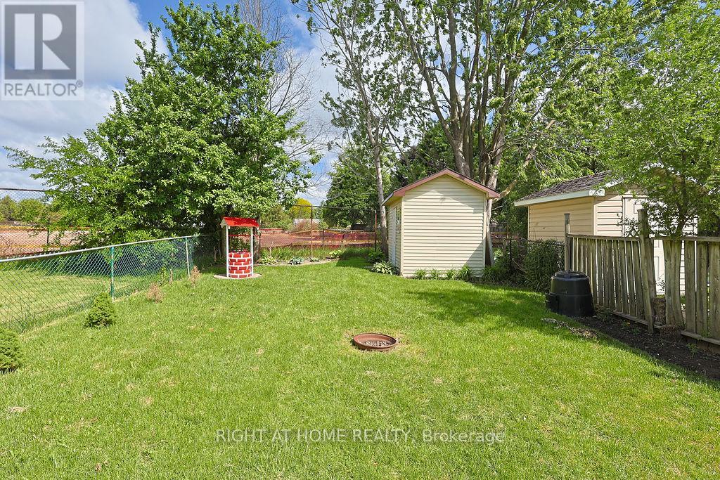 208 ADMIRAL DRIVE - 5