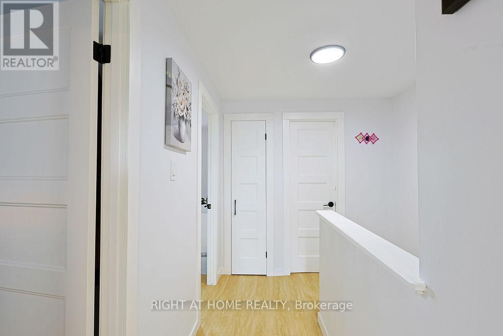 208 ADMIRAL DRIVE - Image 27