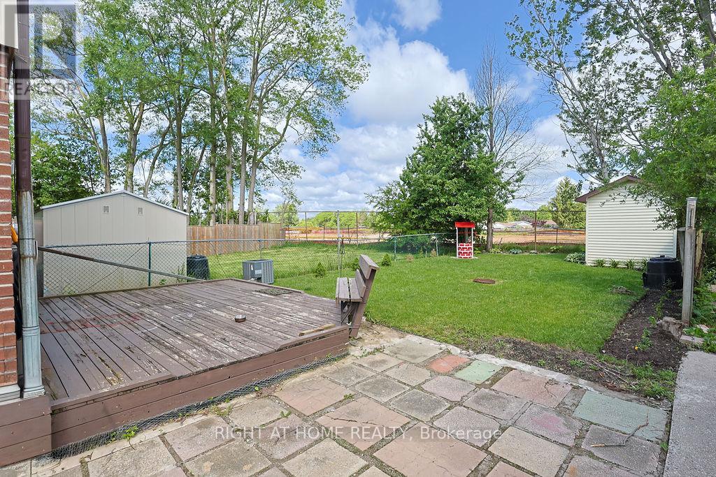 208 ADMIRAL DRIVE - 4