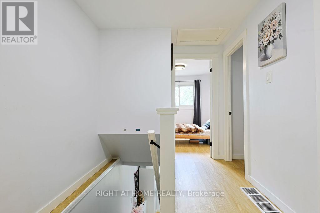 208 ADMIRAL DRIVE - Image 29