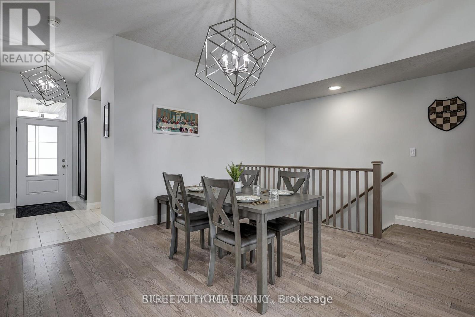95 OPTIMIST DRIVE - 23