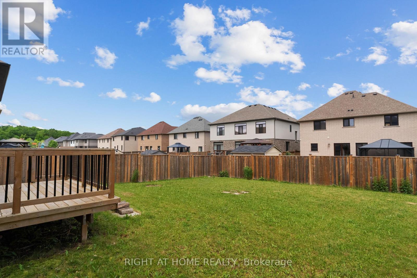 878 ZAIFMAN CIRCLE - 43