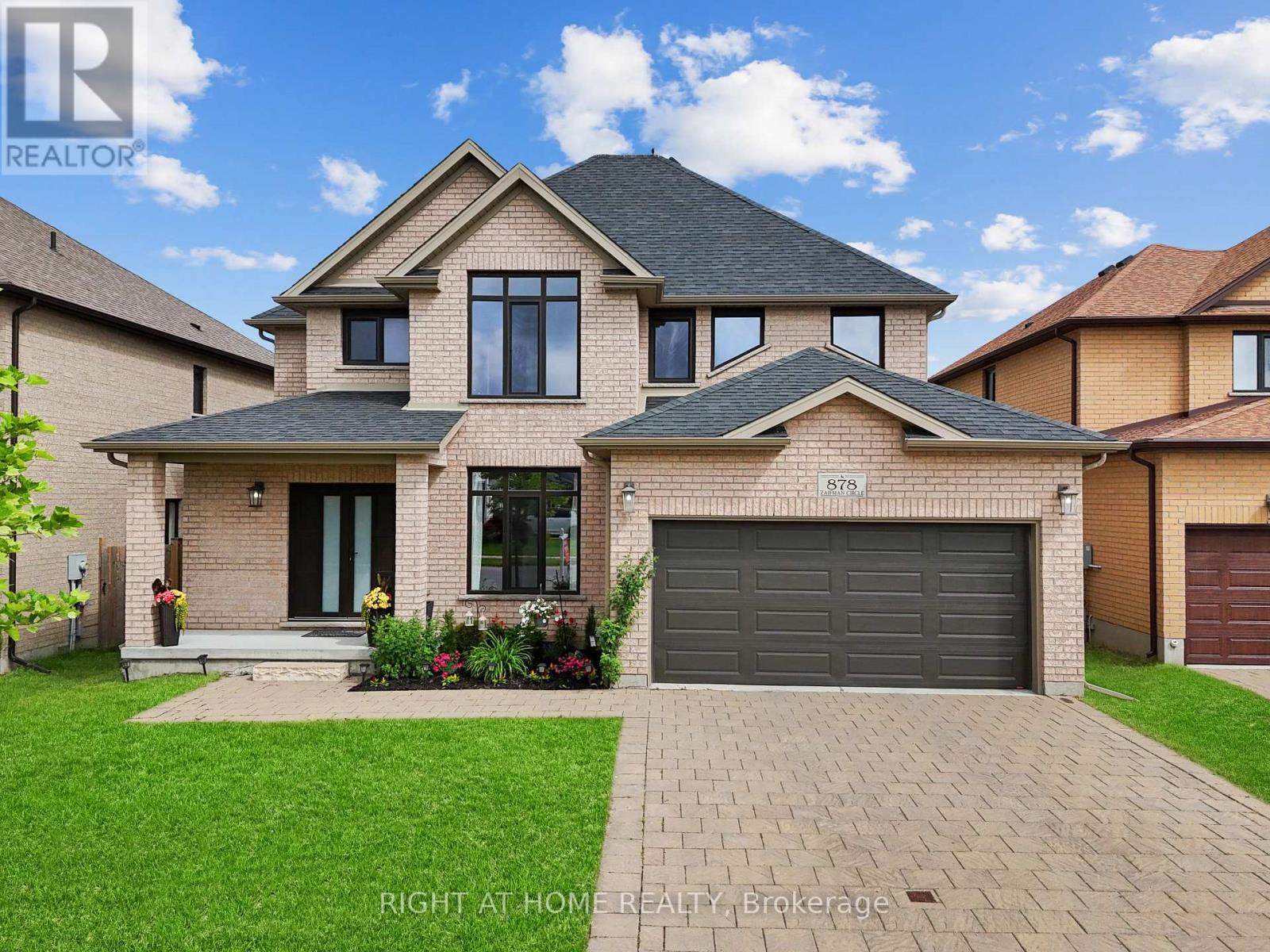 878 ZAIFMAN CIRCLE - 2