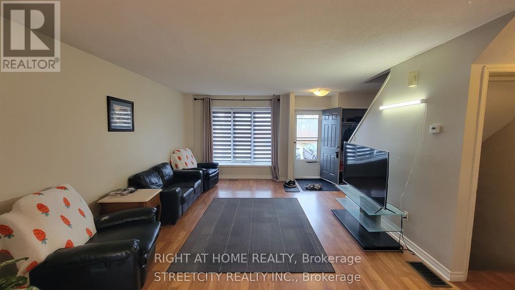 108 - 733 DEVERON CRESCENT