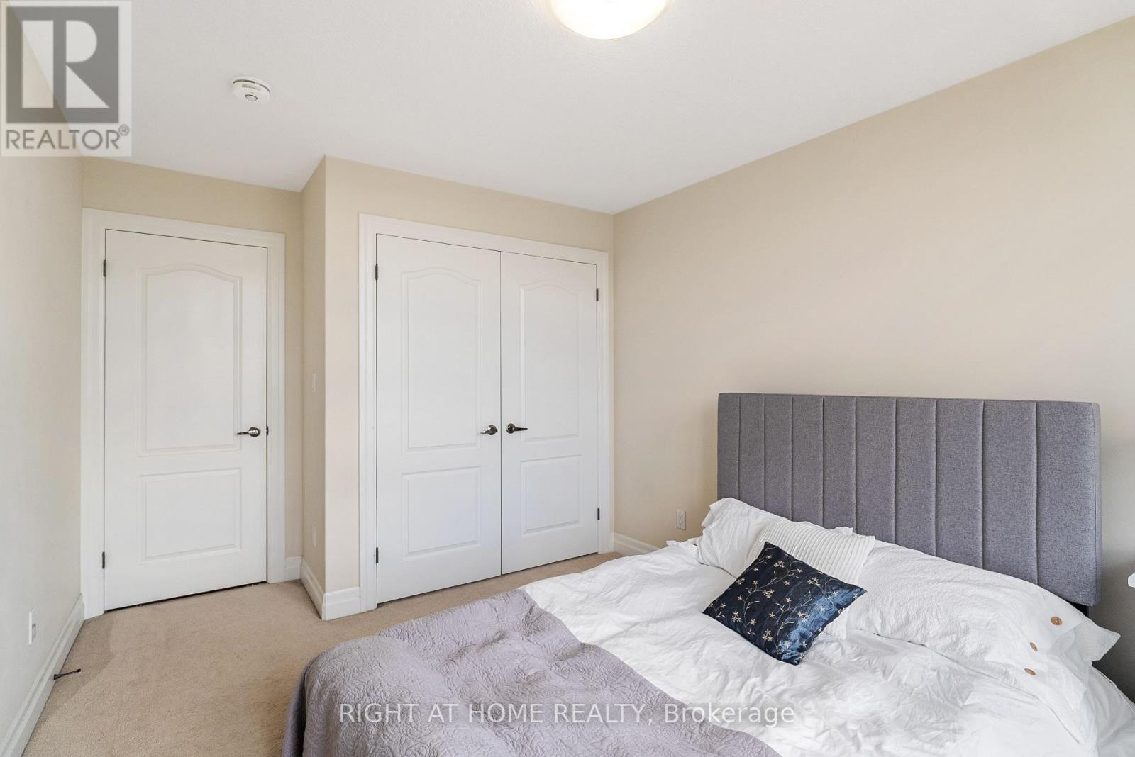 878 ZAIFMAN CIRCLE - 30