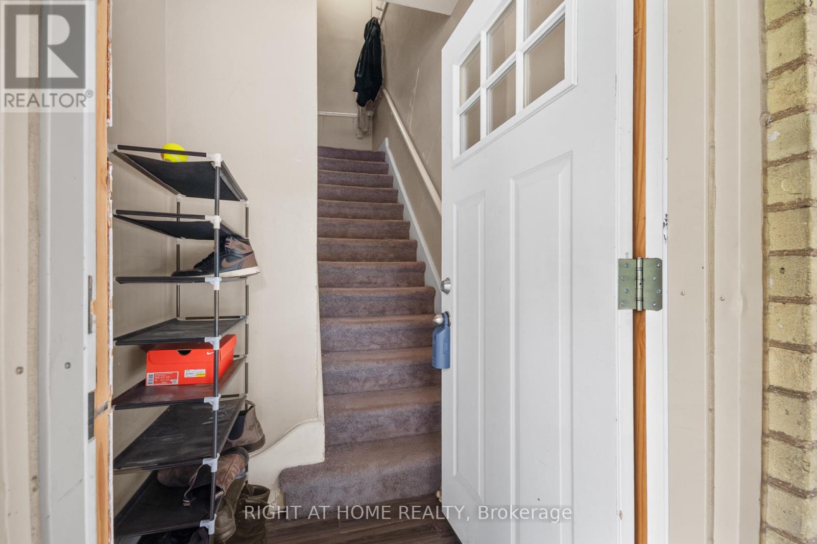 202 SYDENHAM STREET - 17