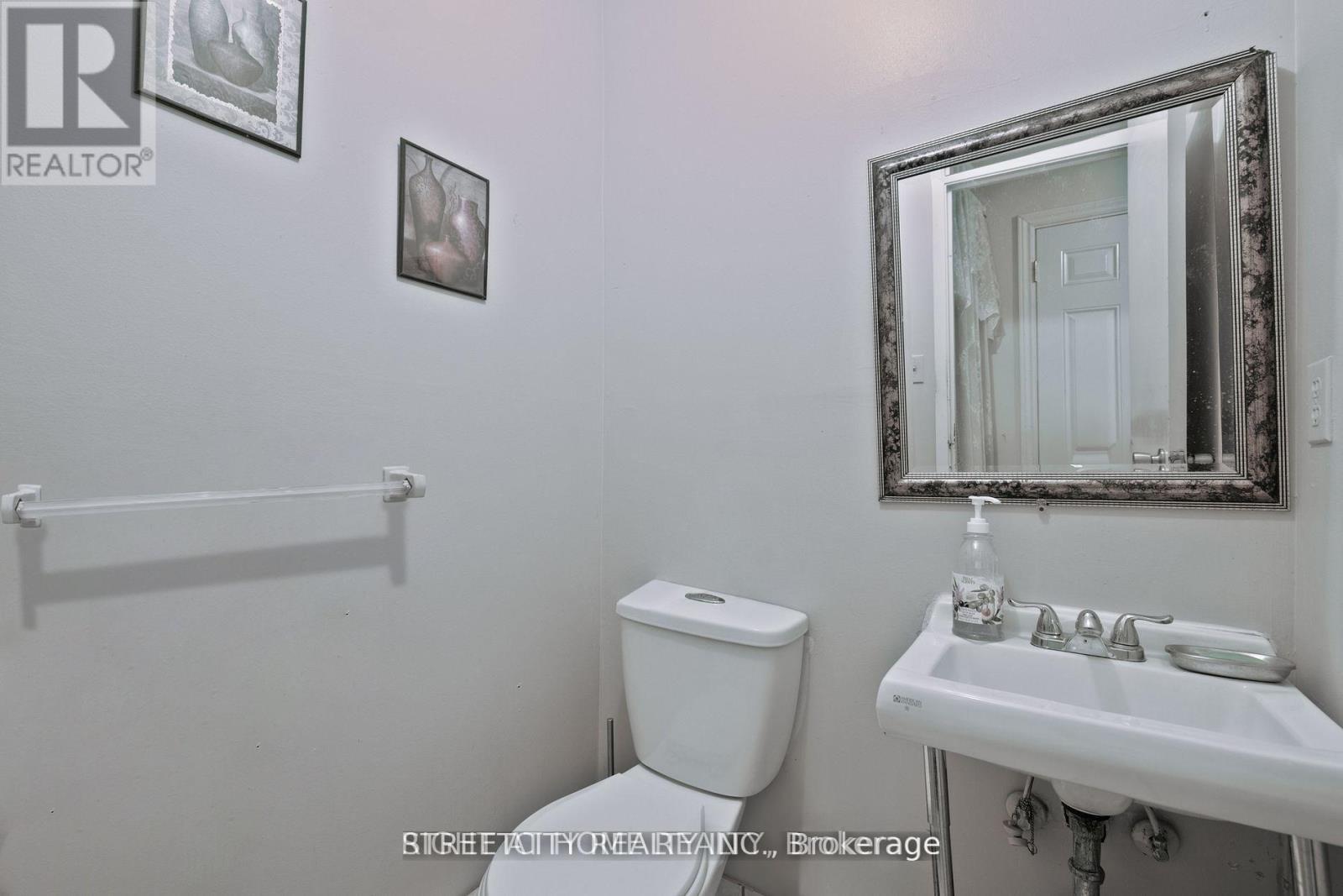 #40 311 VESTA ROAD - 9