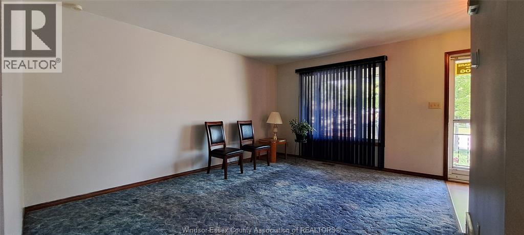 1635 COURTLAND CRESCENT - 5