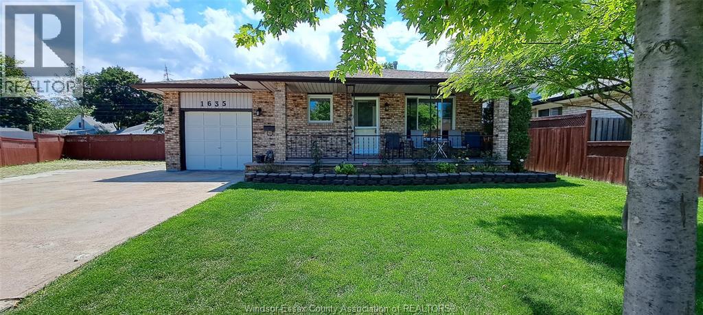 1635 COURTLAND CRESCENT - 1