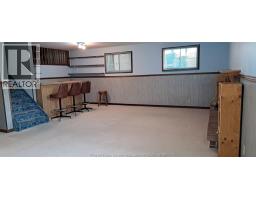 Living room - 1635 Courtland Crescent, Windsor, ON N8T3K5 Photo 11