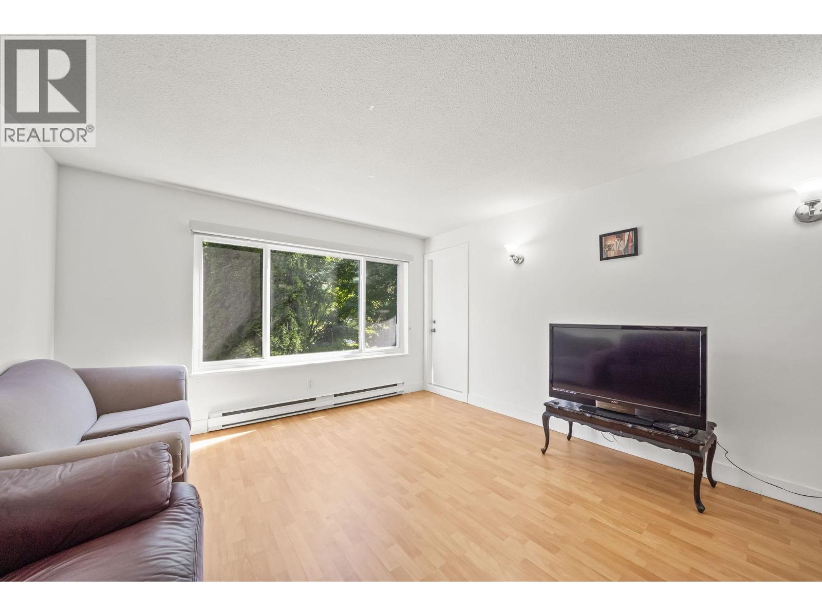 1 Bed, 1 Bath Apartment for Sale in Burnaby – 204 3883 LAUREL STREET, Burnaby – MLS# R3142115 - Image 11