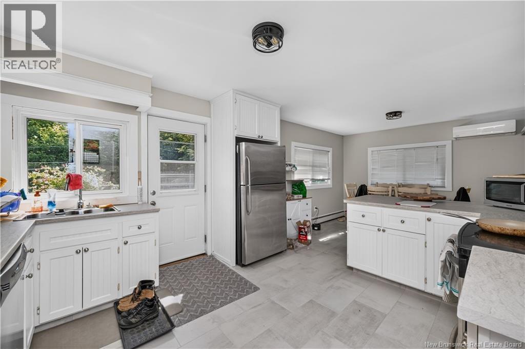 252 Buckingham Avenue - 13
