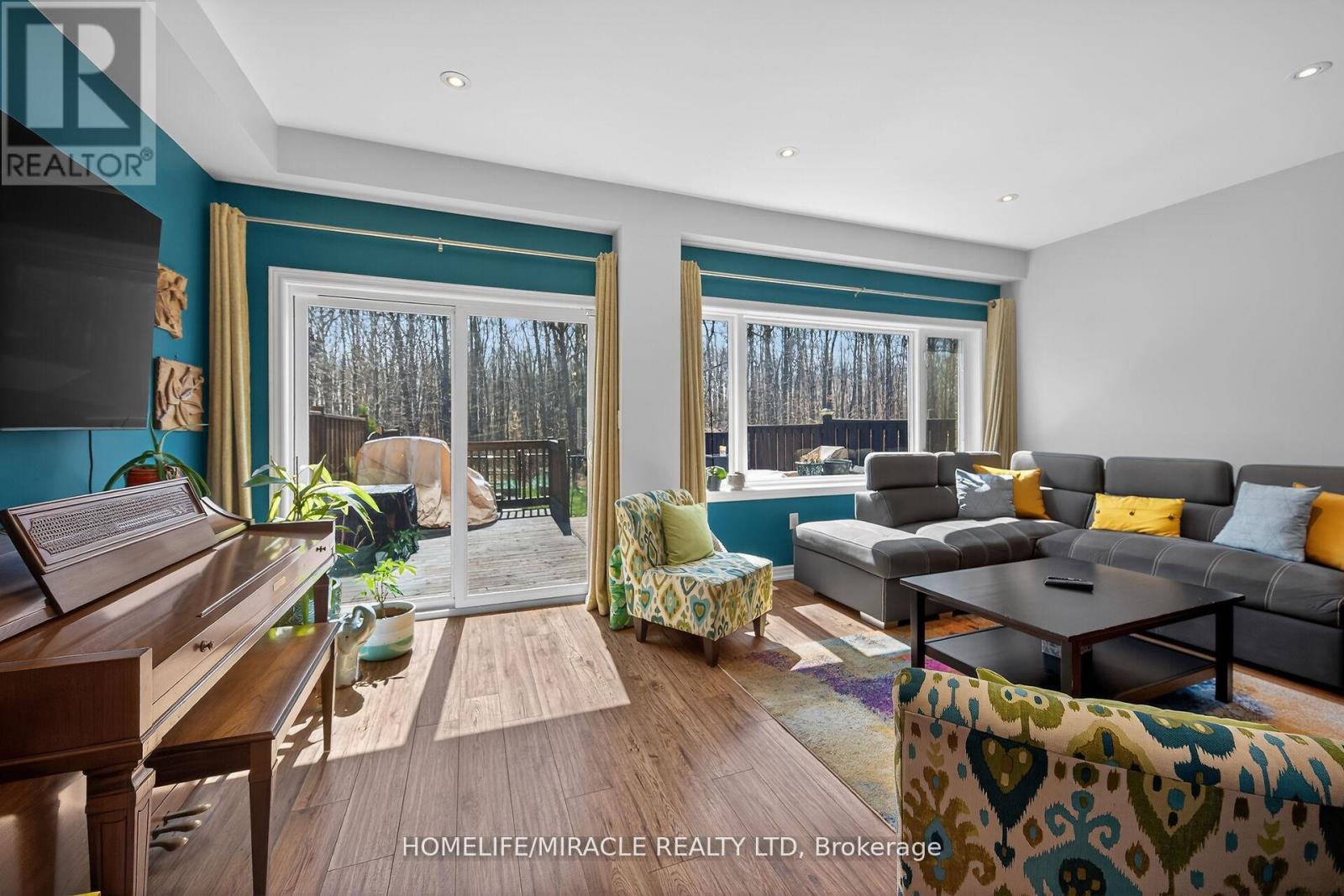 149 KINSMAN DRIVE - 14