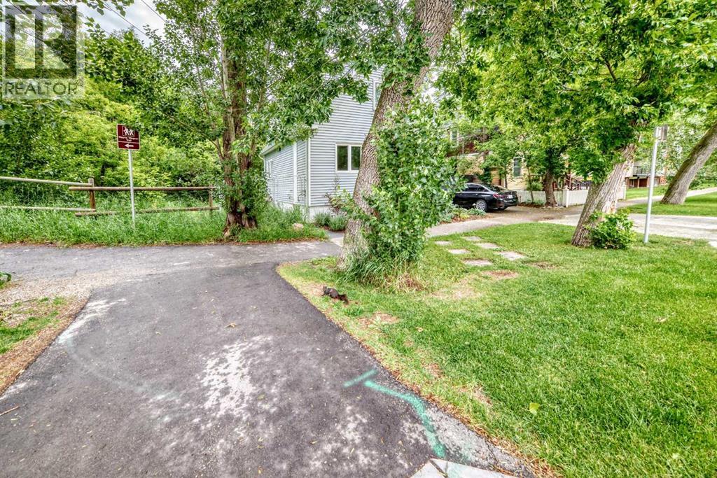 #102 824 4 Avenue NW - 27