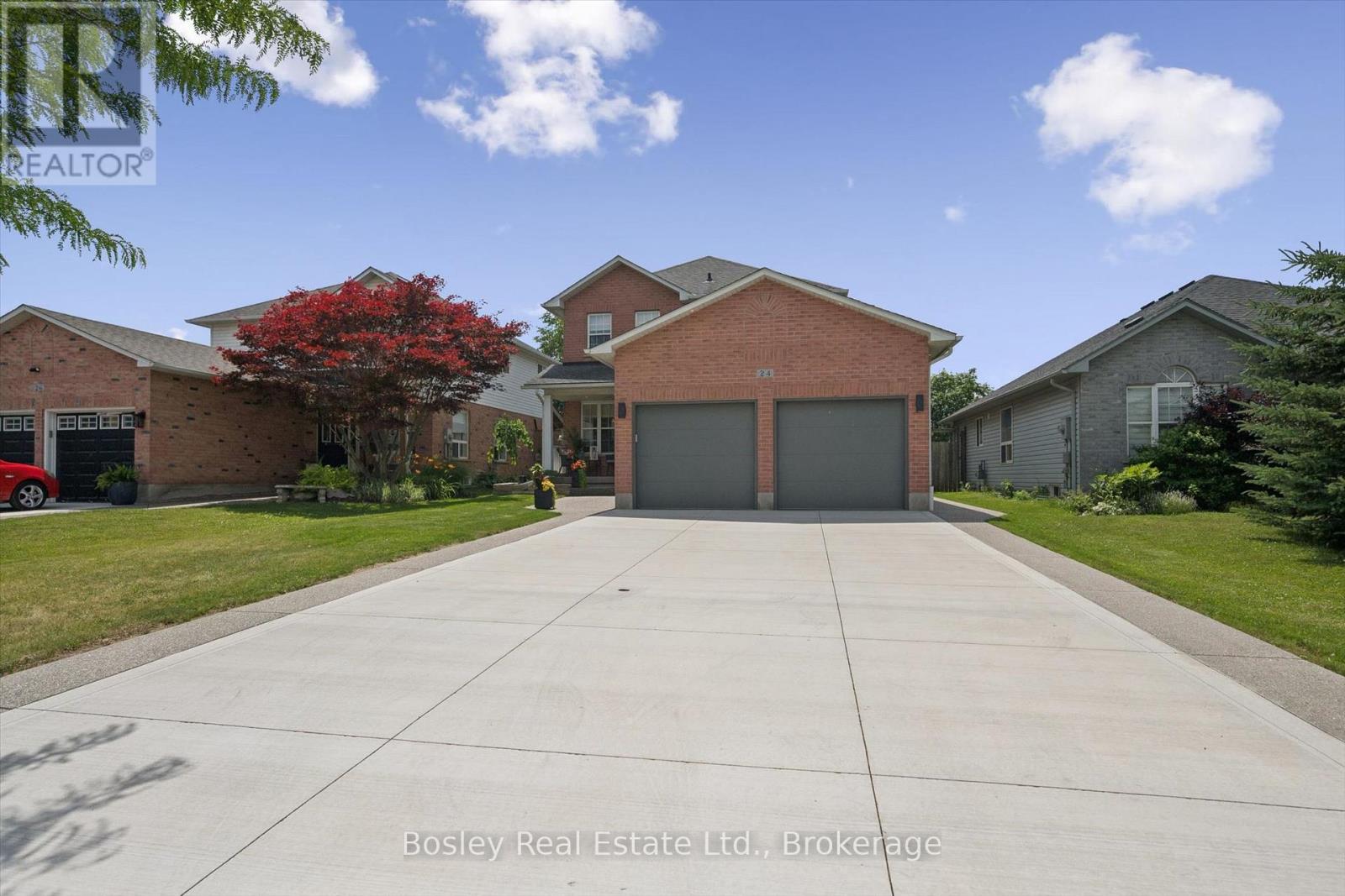 24 WATSON CRESCENT - 9