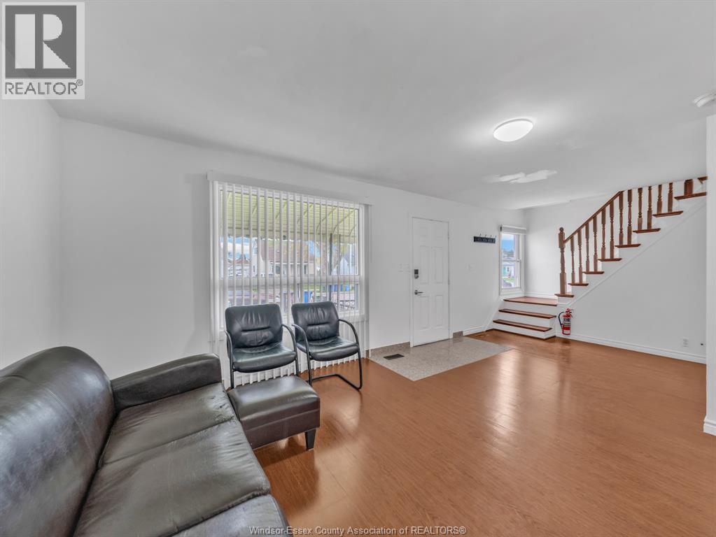 3748 WHITNEY - 13