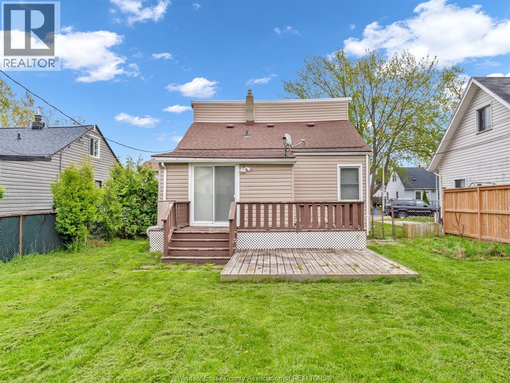 3748 WHITNEY - 8