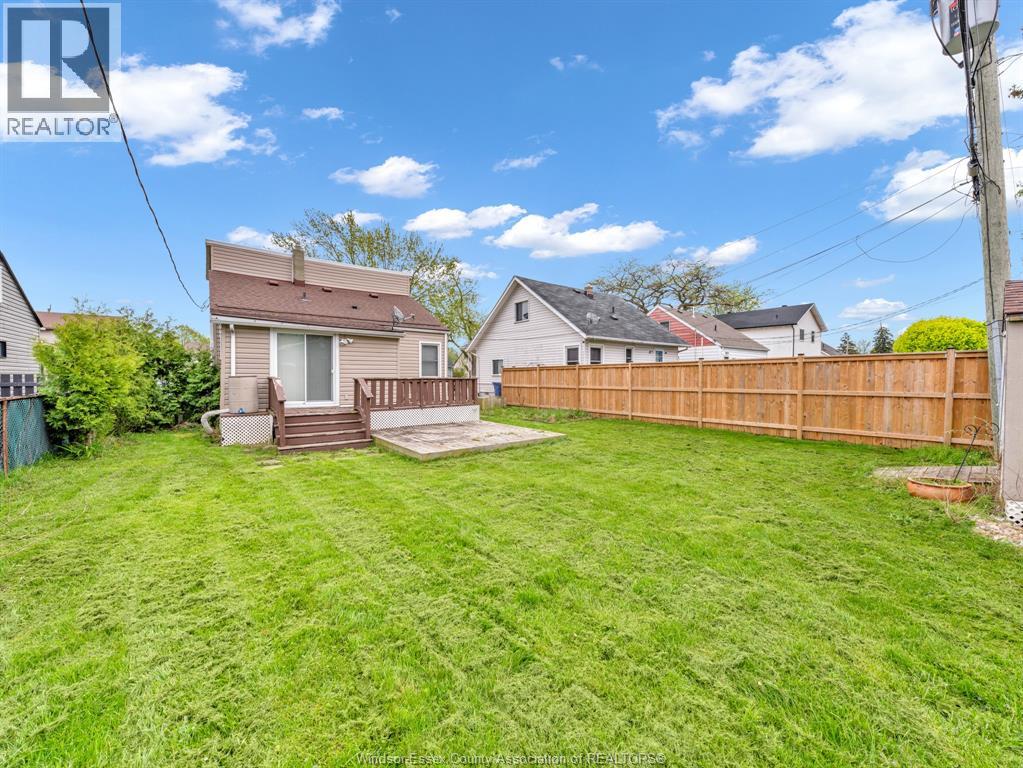 3748 WHITNEY - 9